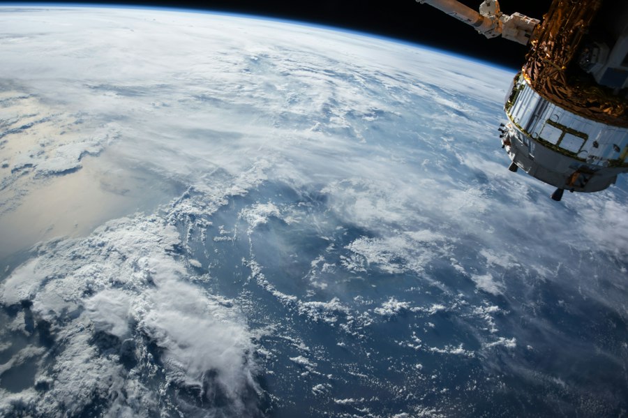 Earth from orbit - Itaropicve about